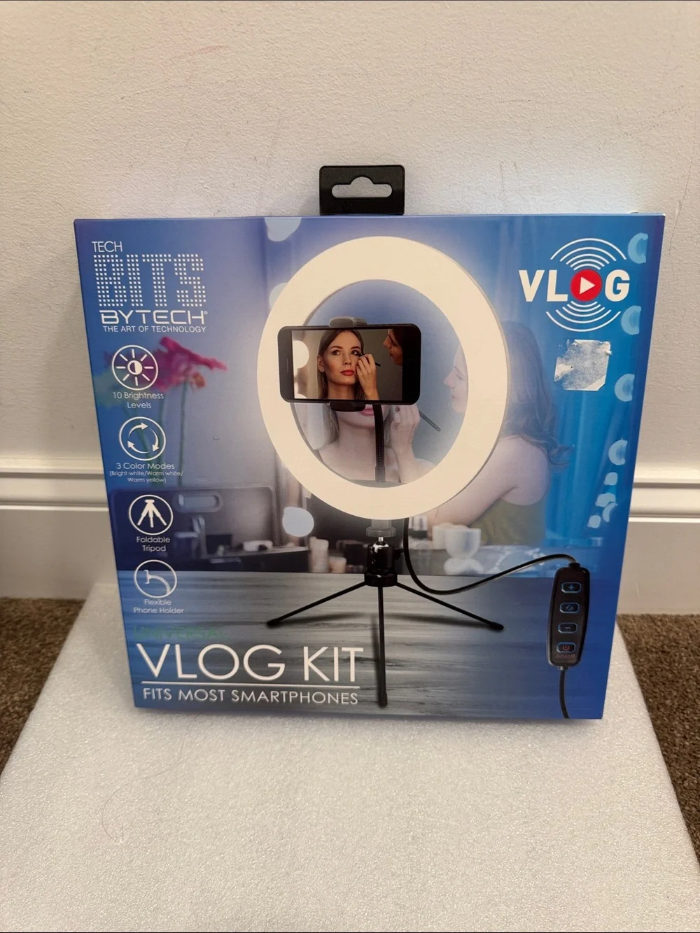 Ring light 10” Tech Bits Vlog Kit with Tripod and Phone Holder NIB